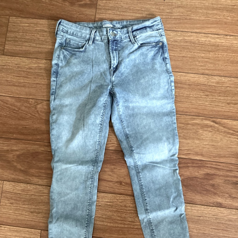 Old Navy Rockstar Super Skinny jeans size 6